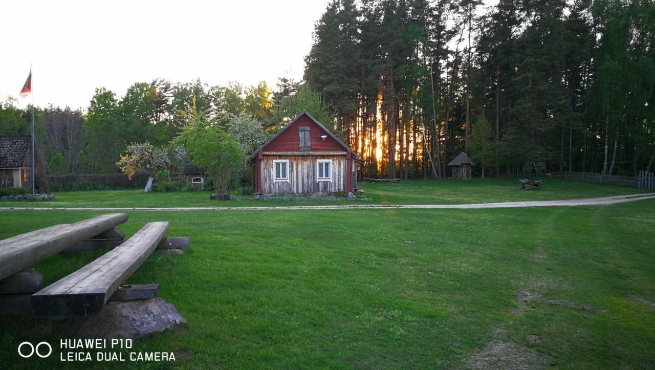 Sodyba Vieversyne Duokiskis Exteriör bild